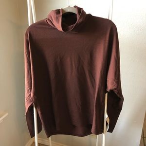 Lululemon Lab Moraine Turtleneck